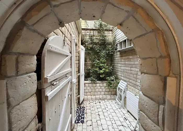 Maison 3 Chambres, Acces Direct, Proche Centre Et Commerces - Fr-1-197-550 בית נופש *