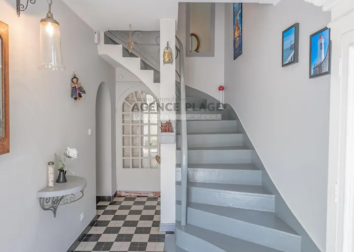 Maison 3 Chambres, Acces Direct, Proche Centre Et Commerces - Fr-1-197-550 בית נופש
