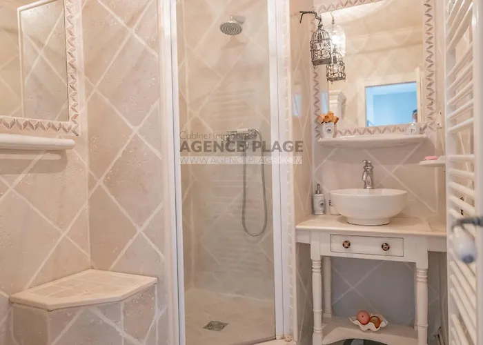 Maison 3 Chambres, Acces Direct, Proche Centre Et Commerces - Fr-1-197-550 莱萨布勒-多洛讷